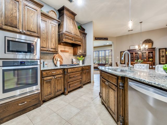 4612 Brookside Drive, Denton, TX 76226