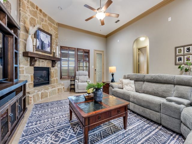 4612 Brookside Drive, Denton, TX 76226