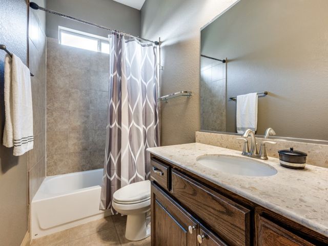 4612 Brookside Drive, Denton, TX 76226