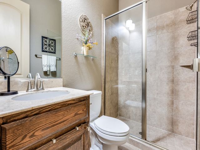 4612 Brookside Drive, Denton, TX 76226