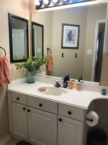2685 Hillside Drive, Highland Village, TX 75077