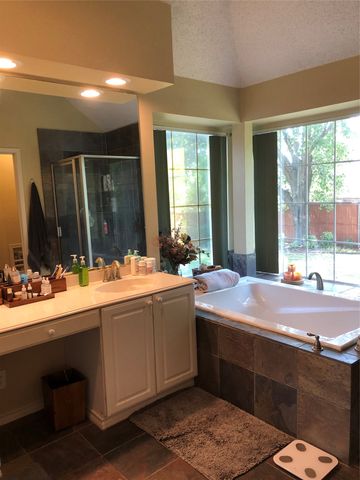 2685 Hillside Drive, Highland Village, TX 75077