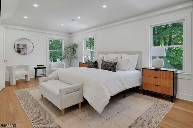 51 Brookside Ter, North Caldwell Boro, NJ 07006