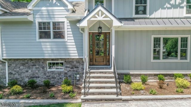 51 Brookside Ter, North Caldwell Boro, NJ 07006