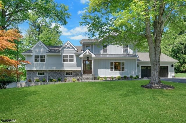 51 Brookside Ter, North Caldwell Boro, NJ 07006