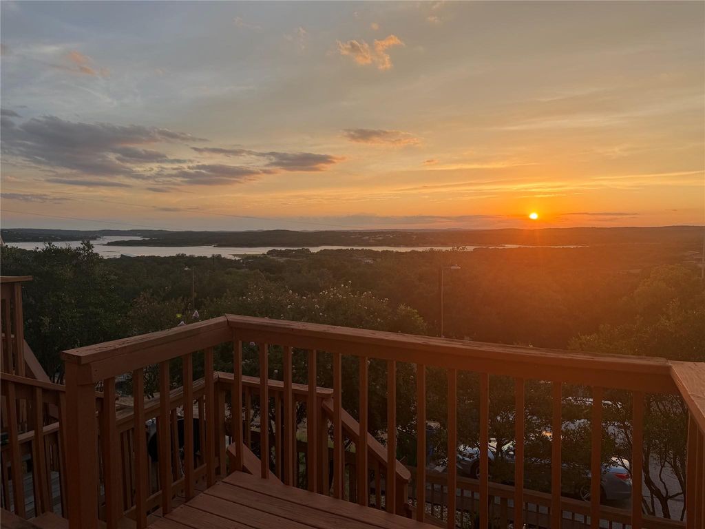 21461 Coyote TRL 4, Lago Vista, TX 78645