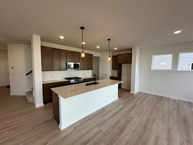 1105 149th Street W, Rosemount, MN 55068