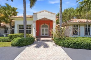 7455 SW 125th St, Pinecrest, FL 33156