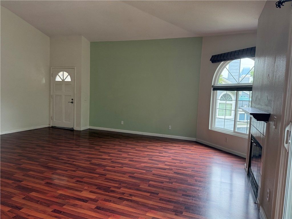Image 11 of property listing at 7532 Seaspring 201, Huntington Beach, CA 92648