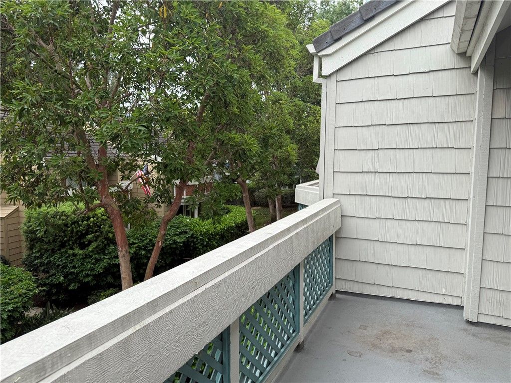 Image 13 of property listing at 7532 Seaspring 201, Huntington Beach, CA 92648