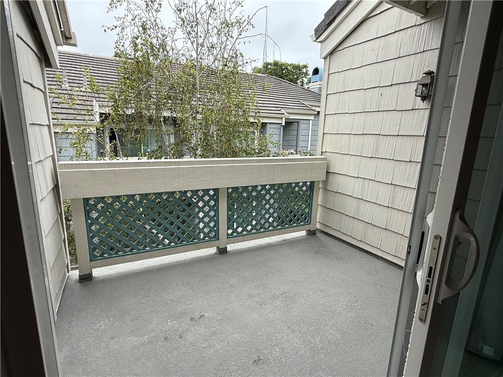 Image 24 of property listing at 7532 Seaspring 201, Huntington Beach, CA 92648