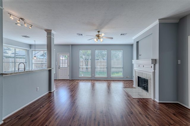 16210 Broken Timber Circle, Houston, TX 77095