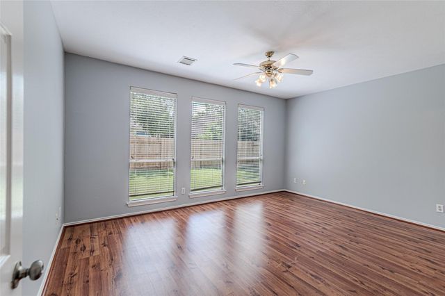 16210 Broken Timber Circle, Houston, TX 77095