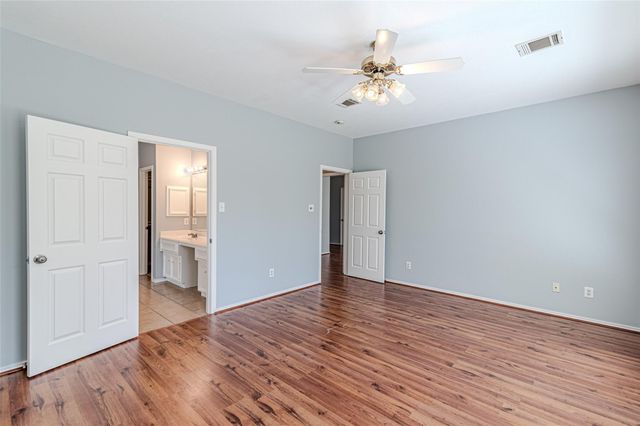 16210 Broken Timber Circle, Houston, TX 77095