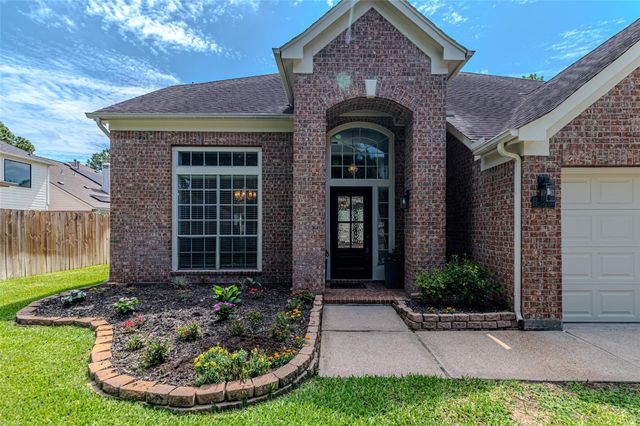 16210 Broken Timber Circle, Houston, TX 77095