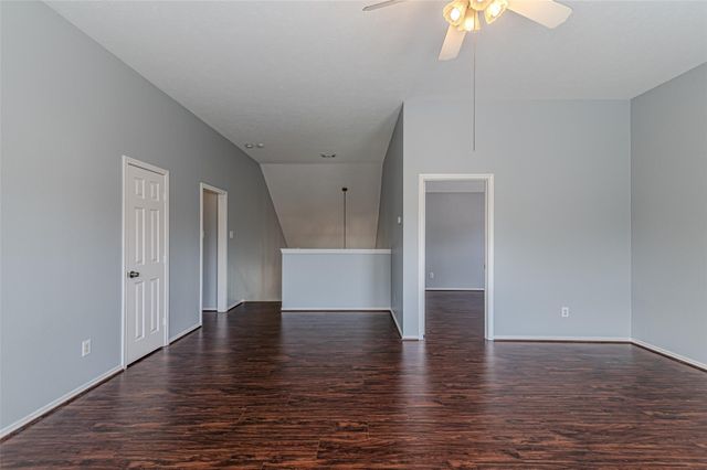16210 Broken Timber Circle, Houston, TX 77095