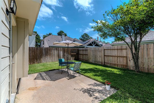 16210 Broken Timber Circle, Houston, TX 77095