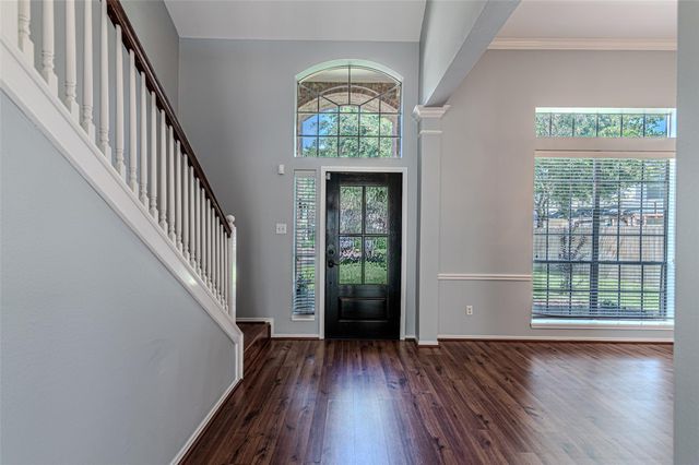 16210 Broken Timber Circle, Houston, TX 77095