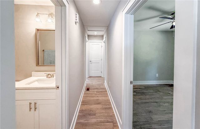 505 S Oak Street, Seneca, SC 29678
