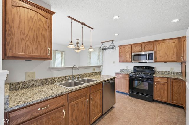 9399 W Rising Sun Drive, Pendleton, IN 46064