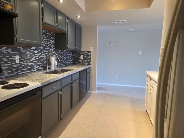 14777 Wunderlich Drive 1112, Houston, TX 77069