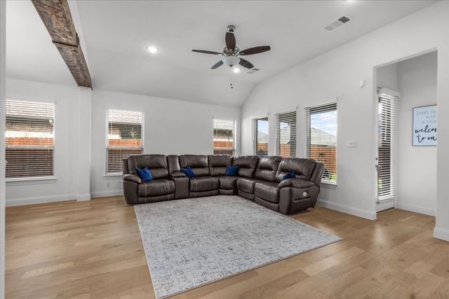 5316 Markham Ferry Drive, Fort Worth, TX 76179