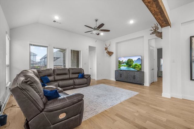 5316 Markham Ferry Drive, Fort Worth, TX 76179