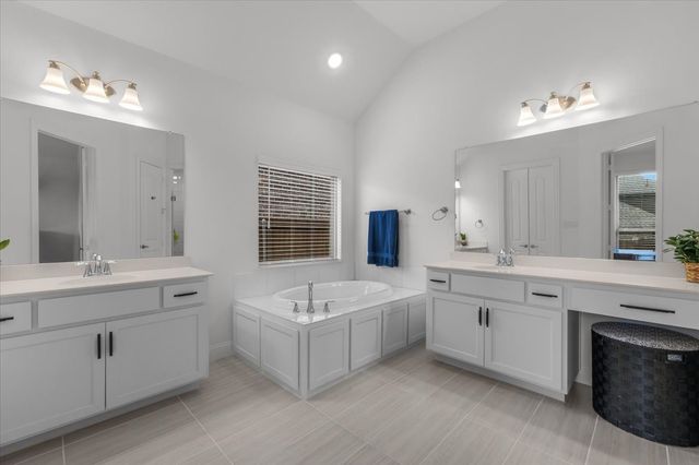 5316 Markham Ferry Drive, Fort Worth, TX 76179