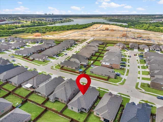 5316 Markham Ferry Drive, Fort Worth, TX 76179