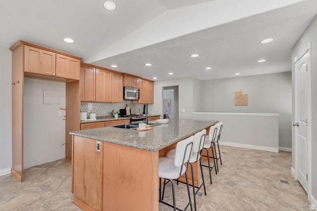 7628 S CASA VERDE ST, Midvale, UT 84047