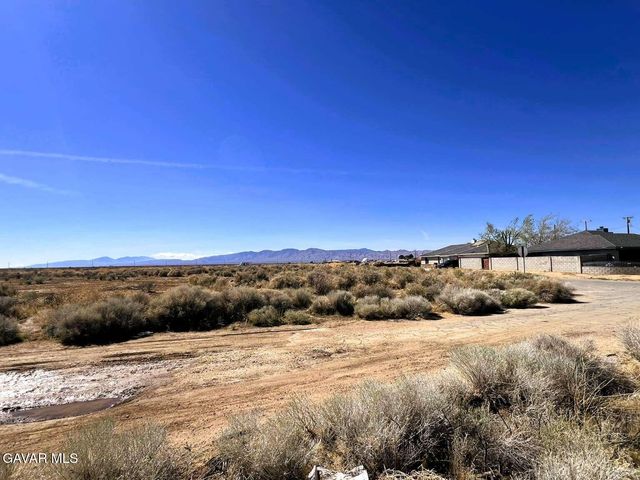 20263 Neuralia Road, California City, CA 93505