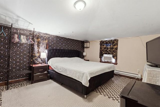 858 Broad Street, Providence, RI 02907