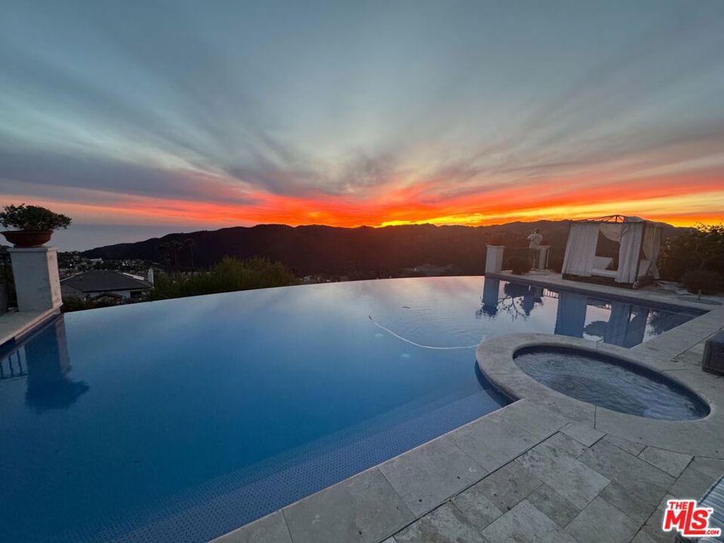 Image 2 of property listing at 16864 Calle Bellevista, Pacific Palisades, CA 90272