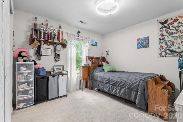 3248 Pikes Peak Drive, Gastonia, NC 28052