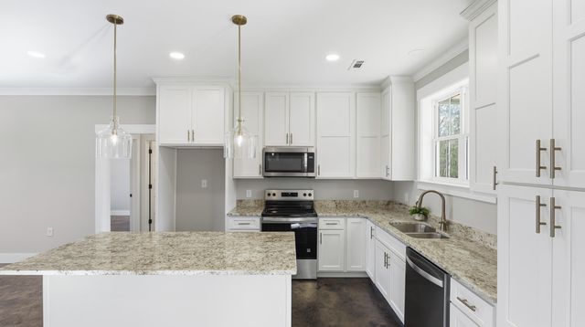 208 Old State Hwy 28, Whitwell, TN 37397