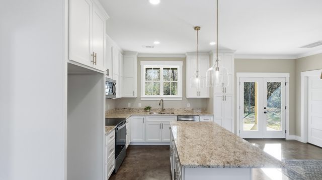 208 Old State Hwy 28, Whitwell, TN 37397