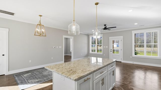 208 Old State Hwy 28, Whitwell, TN 37397