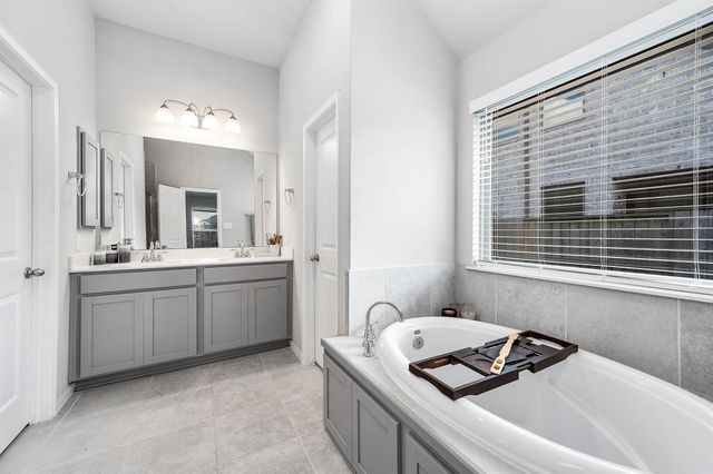 3707 Amoroso Drive, Iowa Colony, TX 77583