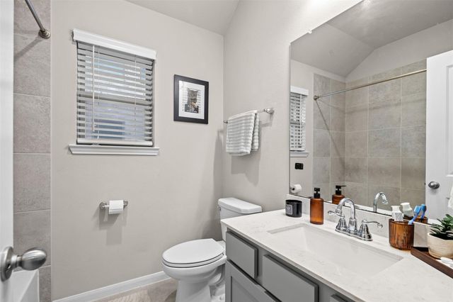 3707 Amoroso Drive, Iowa Colony, TX 77583