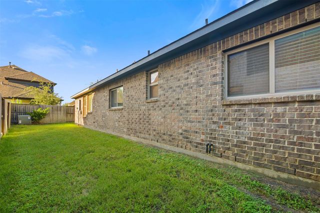 3707 Amoroso Drive, Iowa Colony, TX 77583
