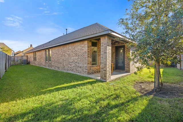 3707 Amoroso Drive, Iowa Colony, TX 77583
