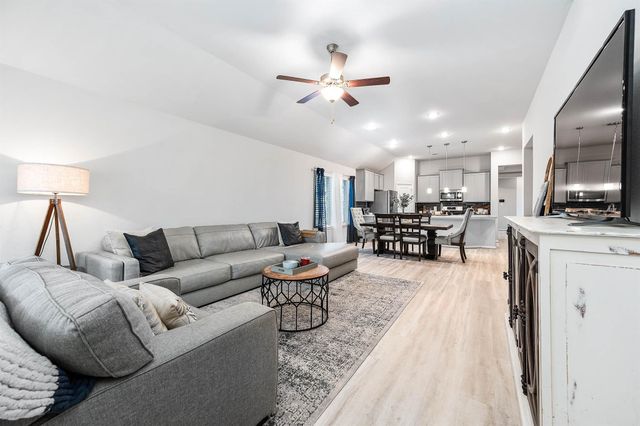 3707 Amoroso Drive, Iowa Colony, TX 77583