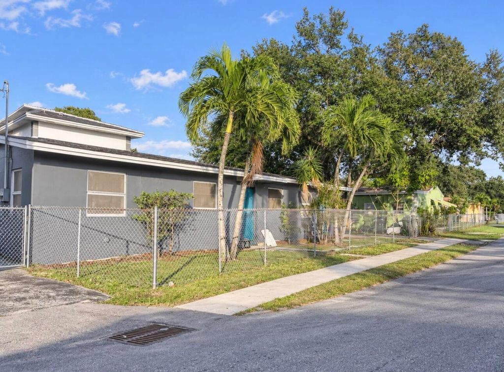 800 NW 16TH Avenue 1-2, Fort Lauderdale, FL 33311