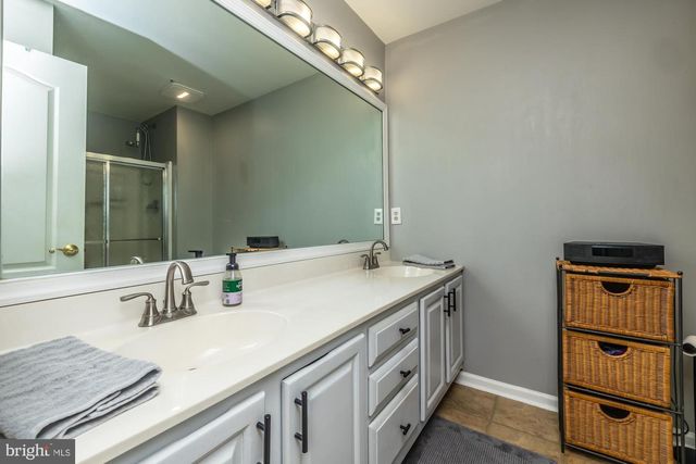 324 HUNTINGTON CT, West Chester, PA 19380