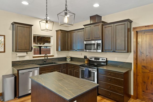 56058 Snow Goose Road, Bend, OR 97707