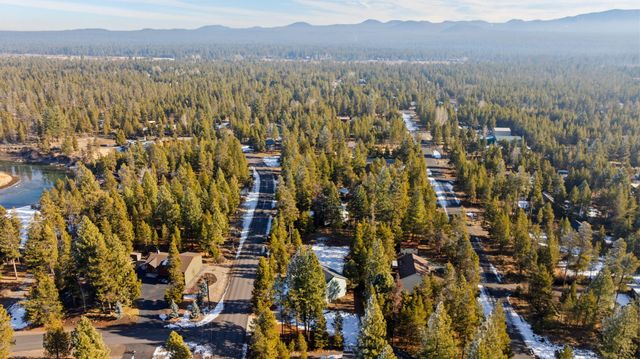 56058 Snow Goose Road, Bend, OR 97707