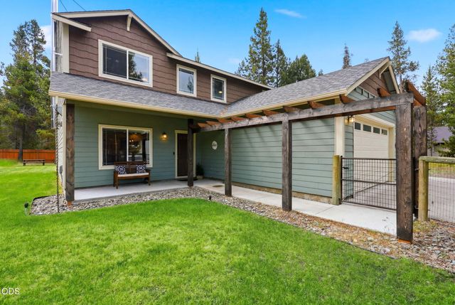 56058 Snow Goose Road, Bend, OR 97707