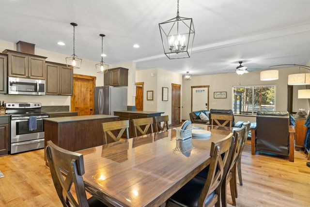 56058 Snow Goose Road, Bend, OR 97707