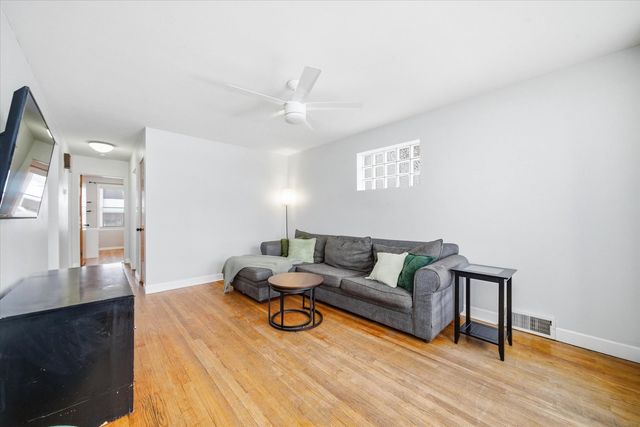 1016 Hull Avenue, Westchester, IL 60154