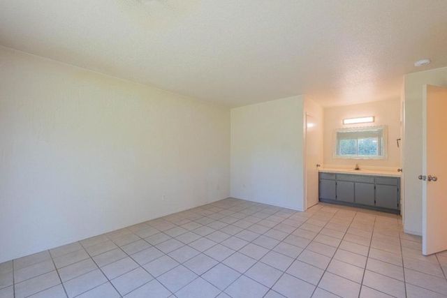 720 Clearview Drive, Hollister, CA 95023